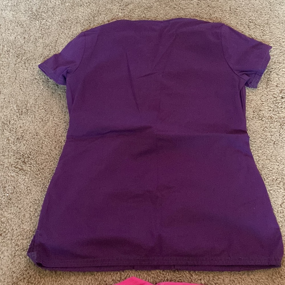Scrub Set - Picture 4 of 7